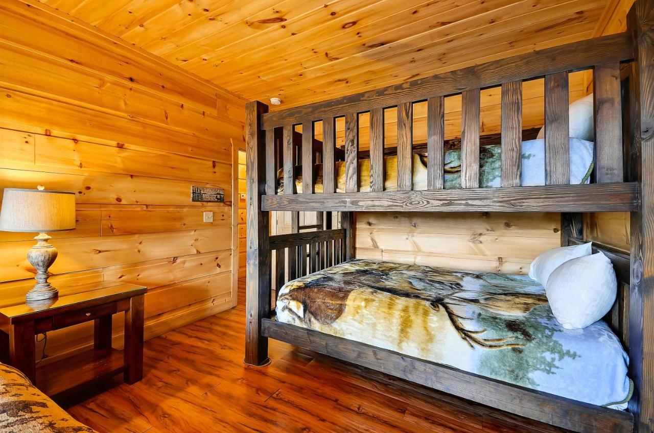 Gatlinburg Mansion Cabin Pittman Center Екстер'єр фото